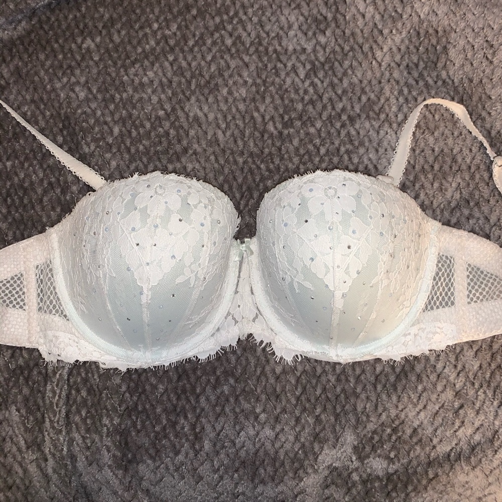 VS Fantasy Bra 👑 5/$25